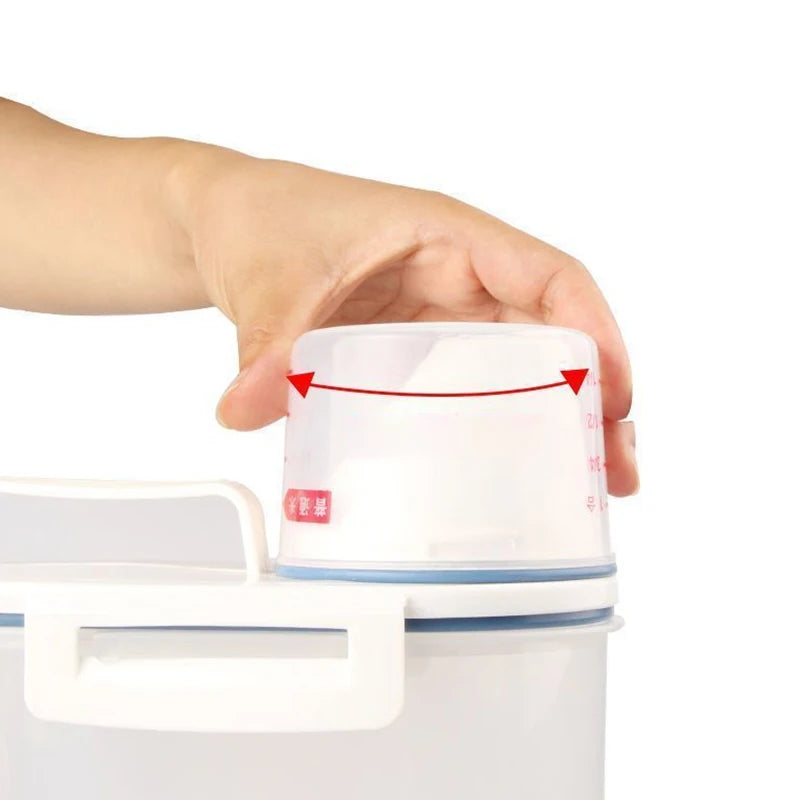 Cat Food Storage Container Plastic Pail With Measuring Cup